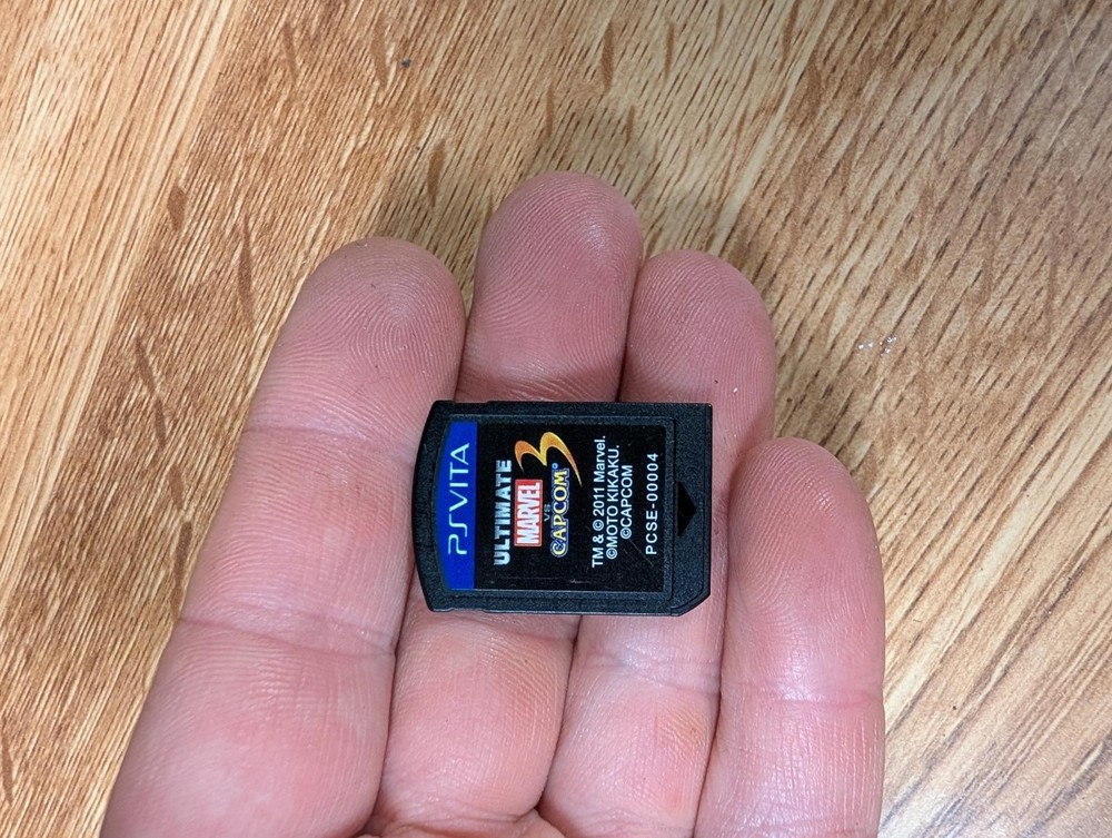 Ultimate Marvel vs. Capcom 3 PS Vita Game Cartridge