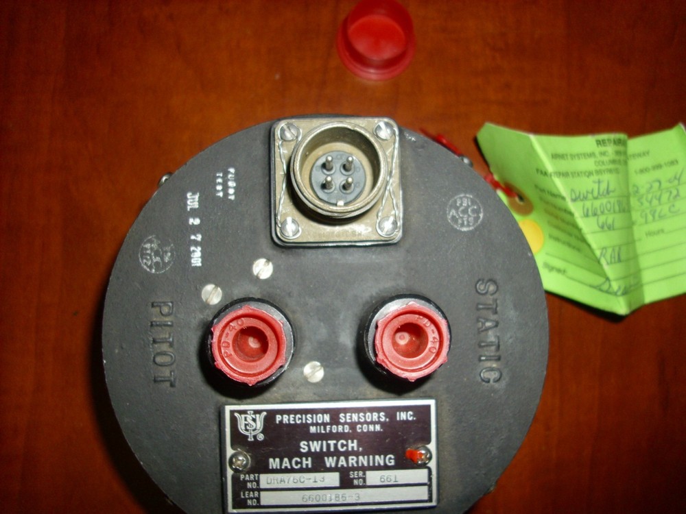 Learjet Warning Switch, P/N DRA76C-13, 6600186-3 Mach