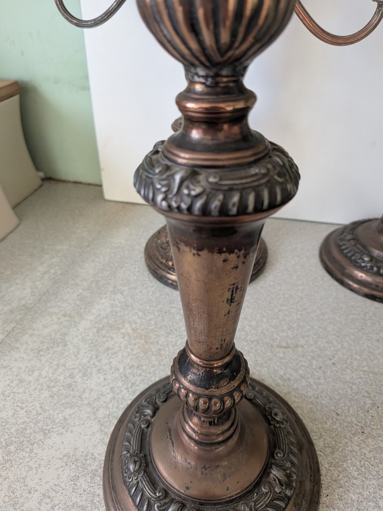 COLLECTION ANTIQUE SILVER PLATED ON COPPER CANDLESTICKS / CANDELABRA