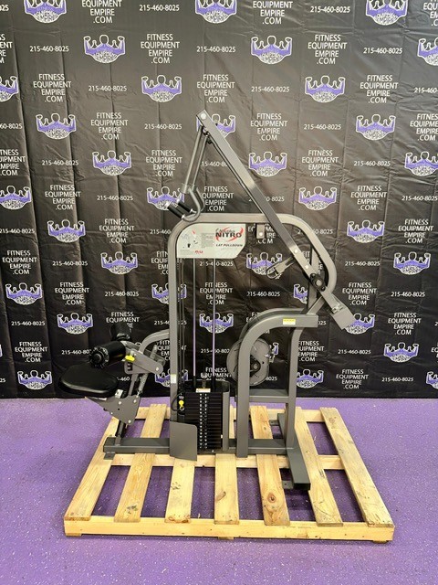 Nautilus Nitro Lat Pulldown w / Swivel Handles