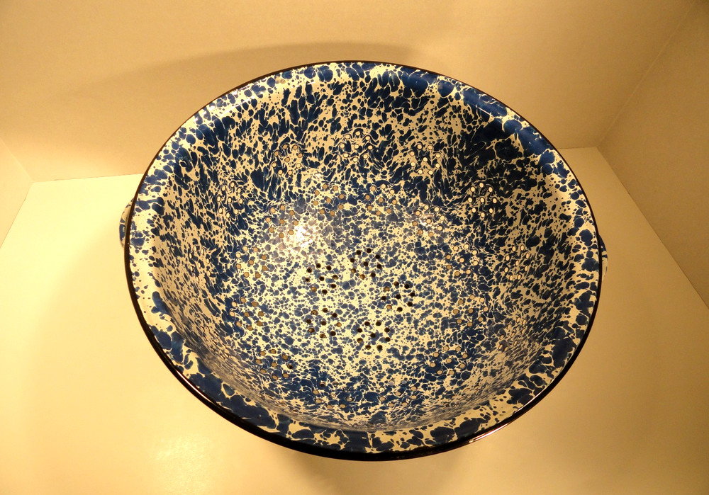 Blue & White Enamelware Splatterware Colander Strainer