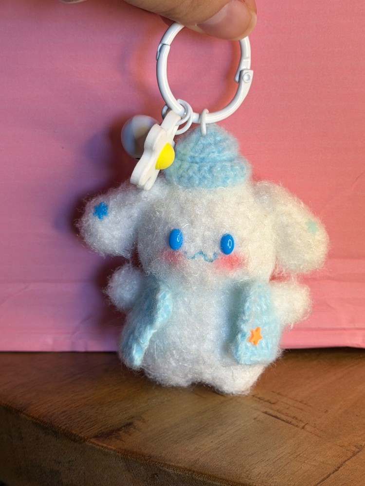 Crochet Cinnamonroll Keychain