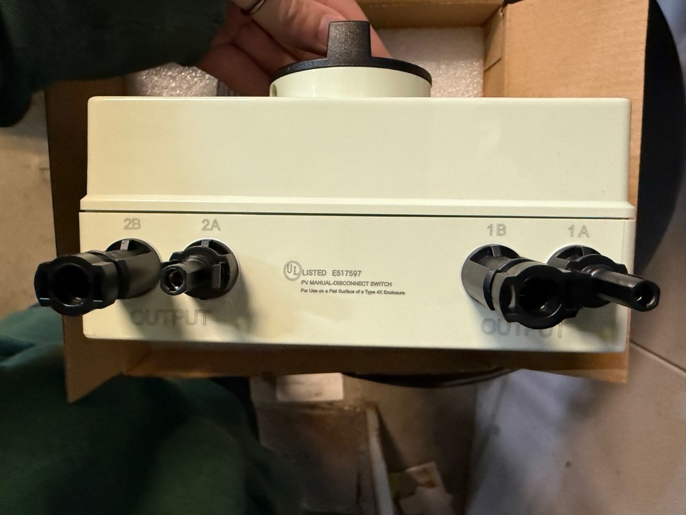 AIMS Power DC1600V32A2IO Solar PV DC Disconnect Switch