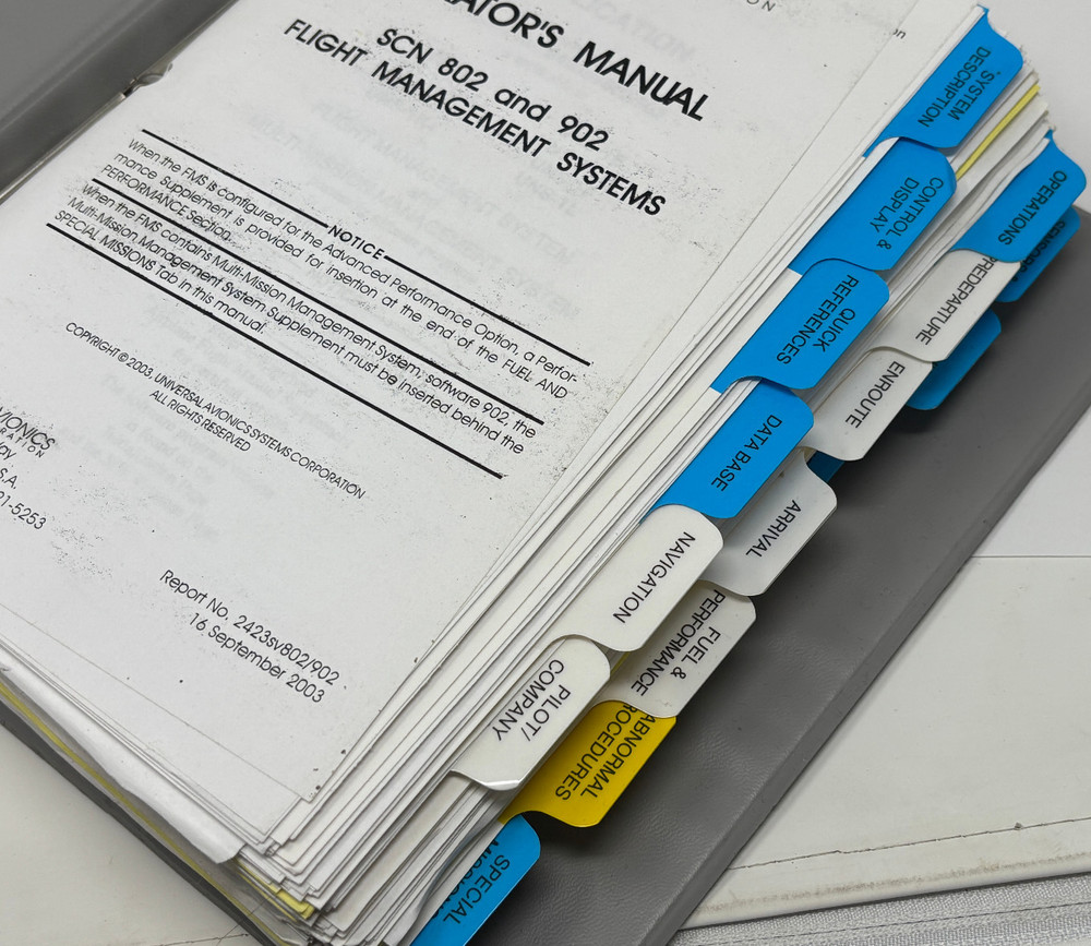 Universal Avionics Operator's Manual SCN 802 and 902 Flight Management Systems