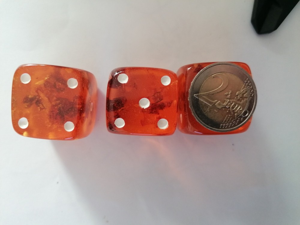 3 HANDMADE BALTIC AMBER Dice