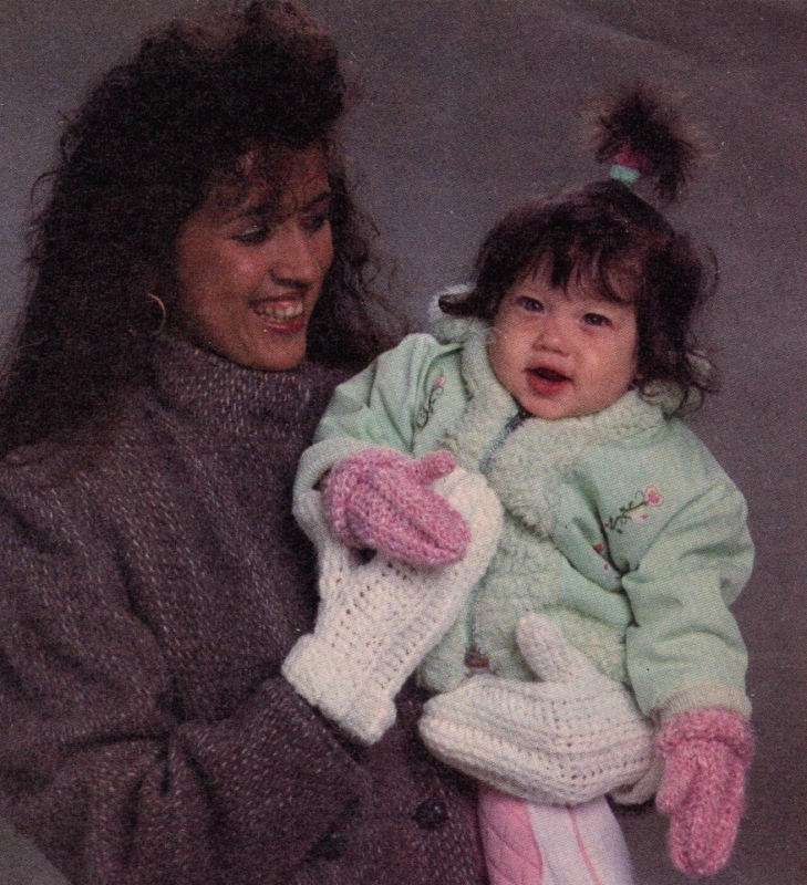 COZY Mom & Me Mittens/Apparel/ Crochet Pattern INSTRUCTIONS ONLY