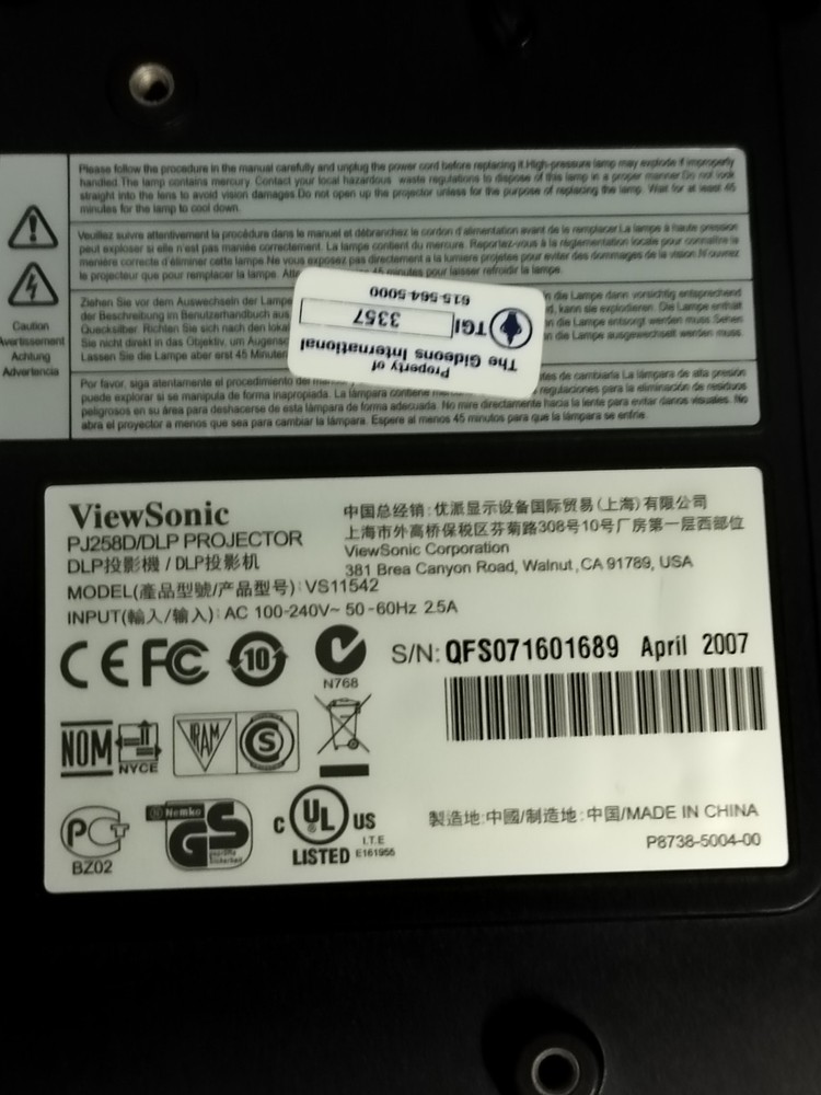 ViewSonic PJ258D Projector w/Case