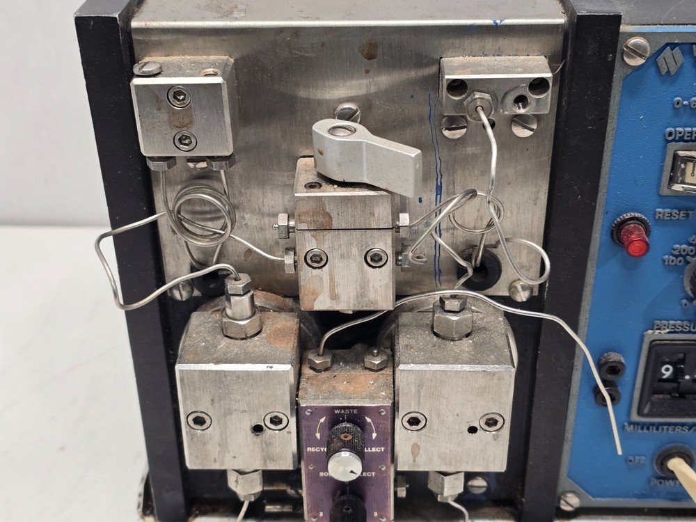 Waters Associates Solvent Delivery Chromatography Pump M-6000 Two Heads Untested