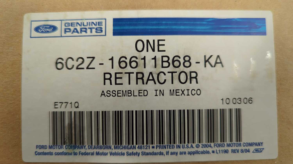 New OEM Ford 3rd Row Outer RH Seat Belt Retractor 2003-2007 E150 E250 E350 Grey
