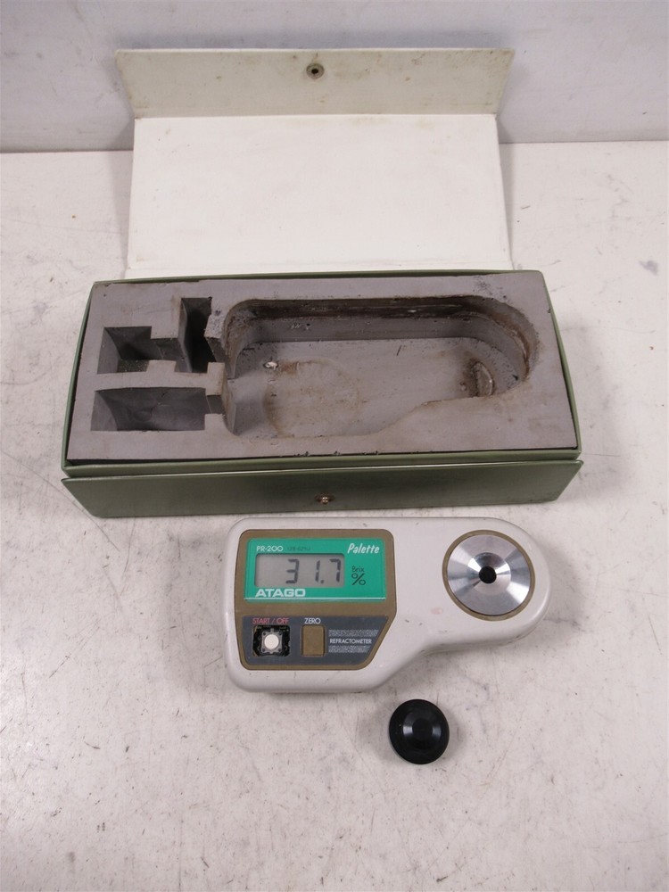 ATAGO Palette PR-200 Refractometer