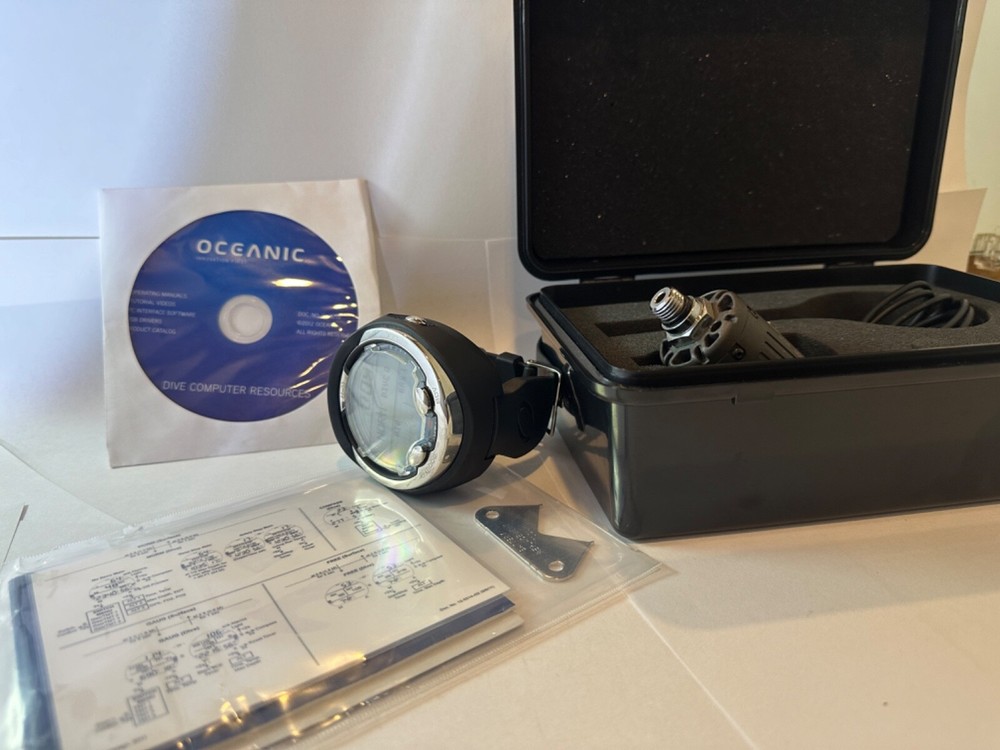 Oceanic VT4 Air Integrated Wrist Style Scuba Dive Computer + Transmitter