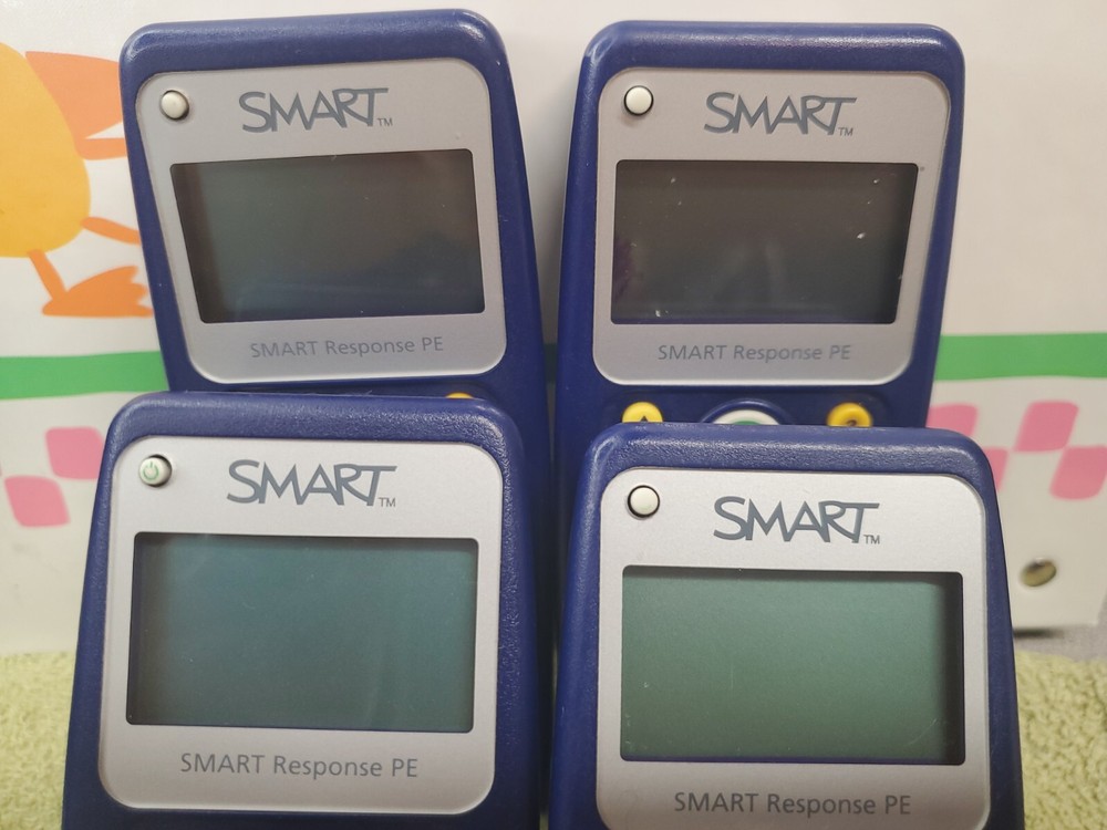 Smart Technologies Senteno Remote Clicker. 03-00220and router