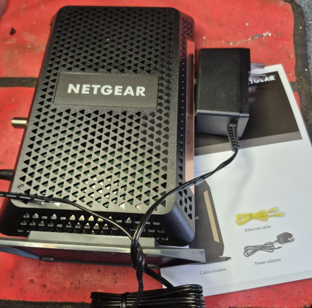 Netgear CM1100 DOCSIS 3.1 Multi-Gig Cable Modem preowned