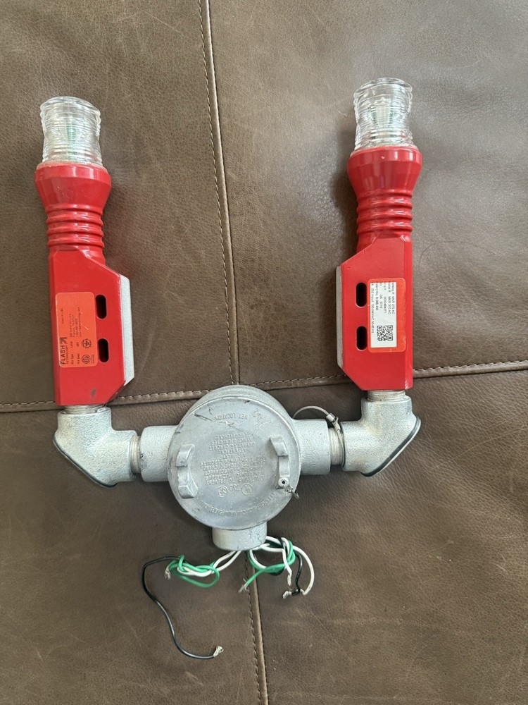 Specification for Obstruction Lighting Equipment