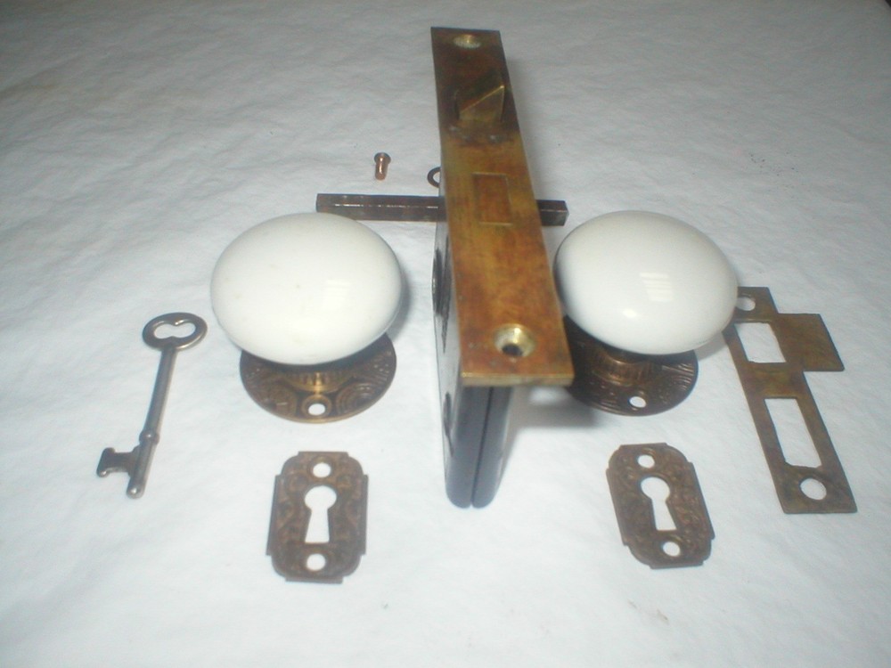 Antique Victorian Decorative Door Hardware