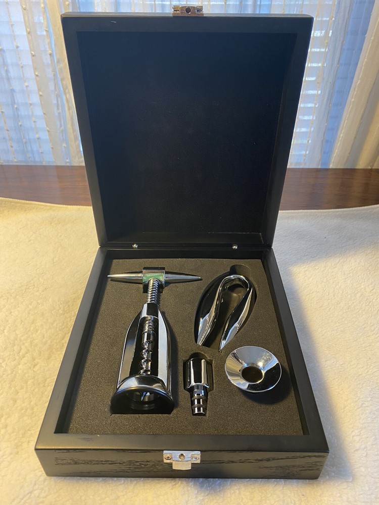 4 Piece Wine Set In Wood Case