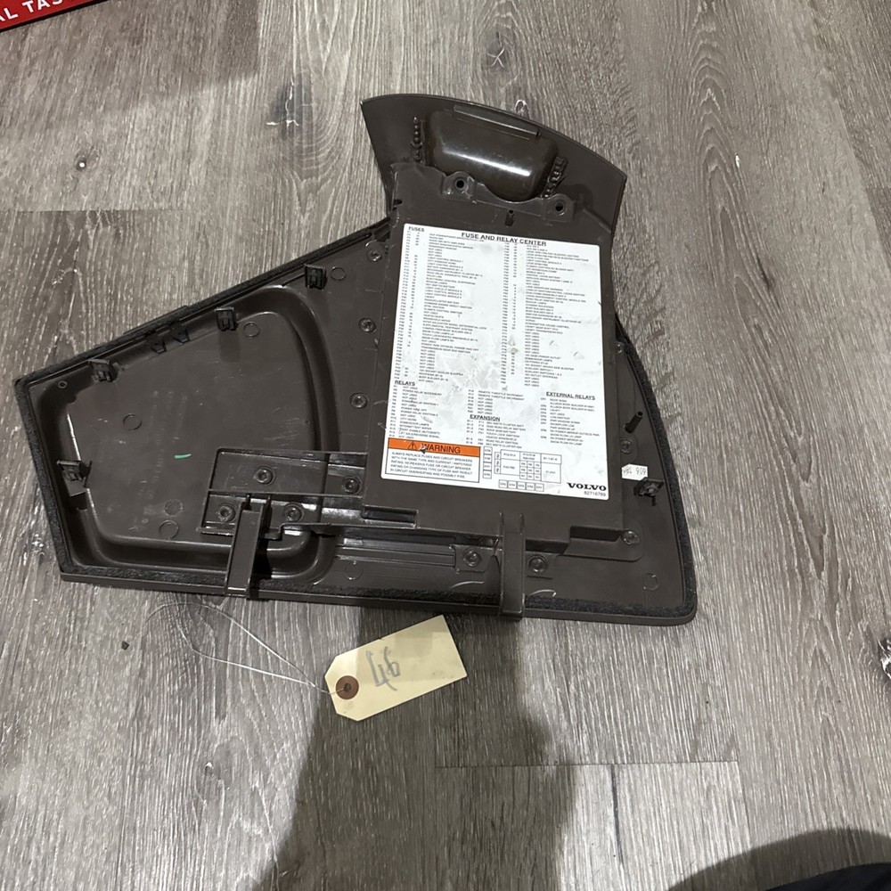 Volvo VNL Dash Panel | P/N: 20521627