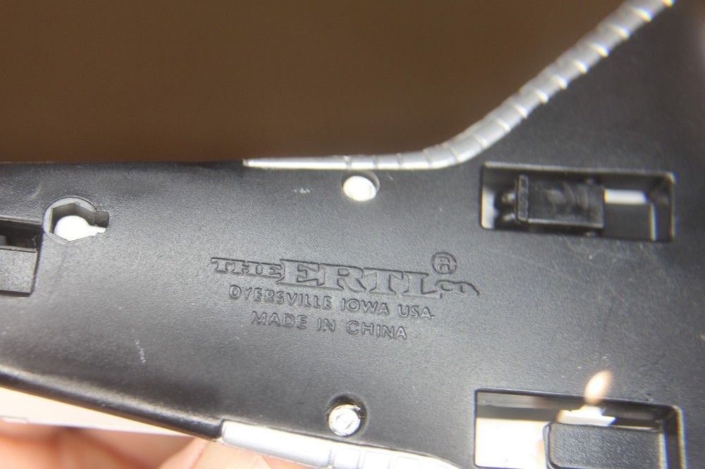 ERTL NASA Space Shuttle Model Die Cast 7" Payload doors open USA