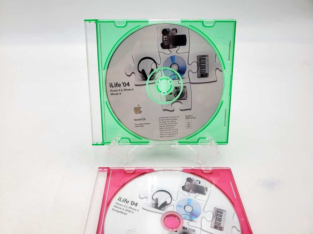 iLife 04 Version 4.0 (CD & DVD Version) Apple 2004 Lot of 2 Disc