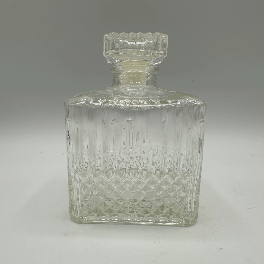 Whiskey Decanter Diamond Pattern 4.5" Tall