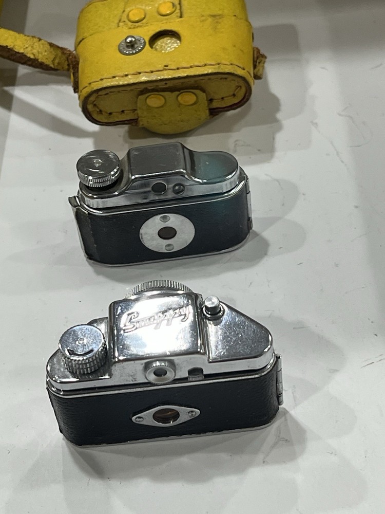 2 Tiny Vintage Collectable Cameras; Snappy-Made In Japan Untested