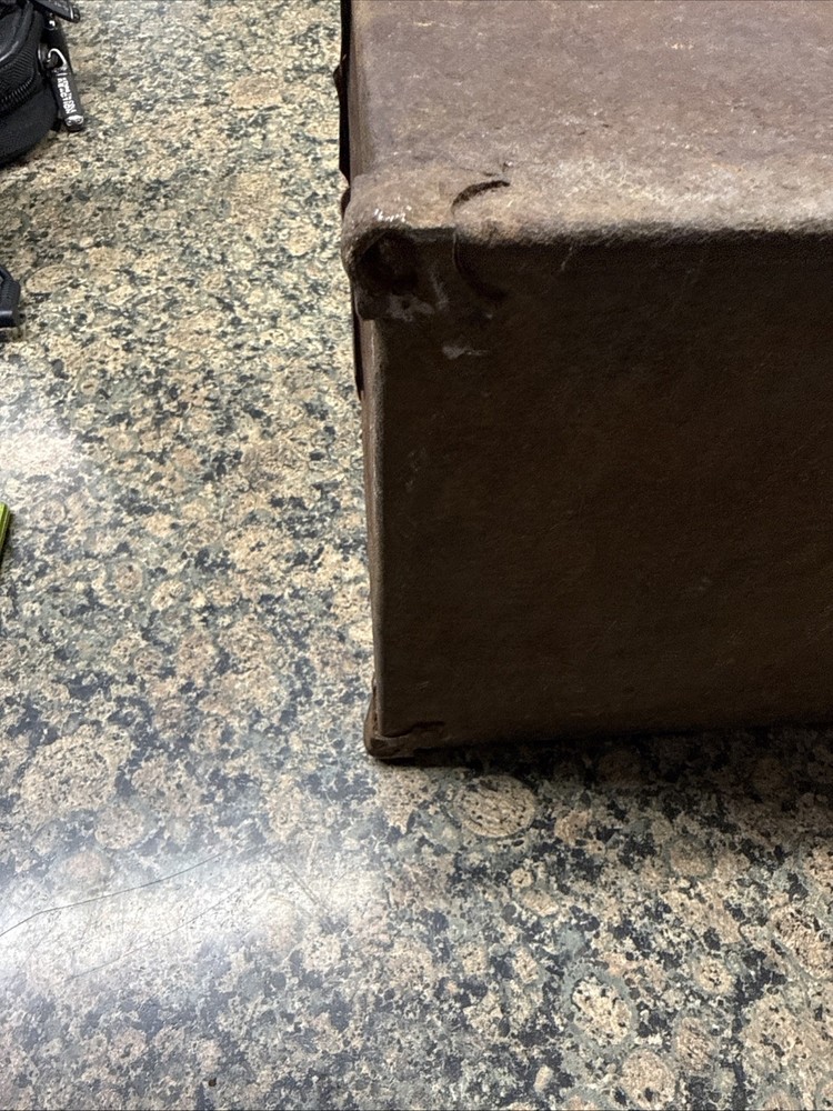Vintage Merit Tools Hip Roof Tool Box