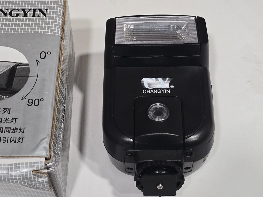 CHANGYIN CY-20 Digital DSLR Camera Flash Light