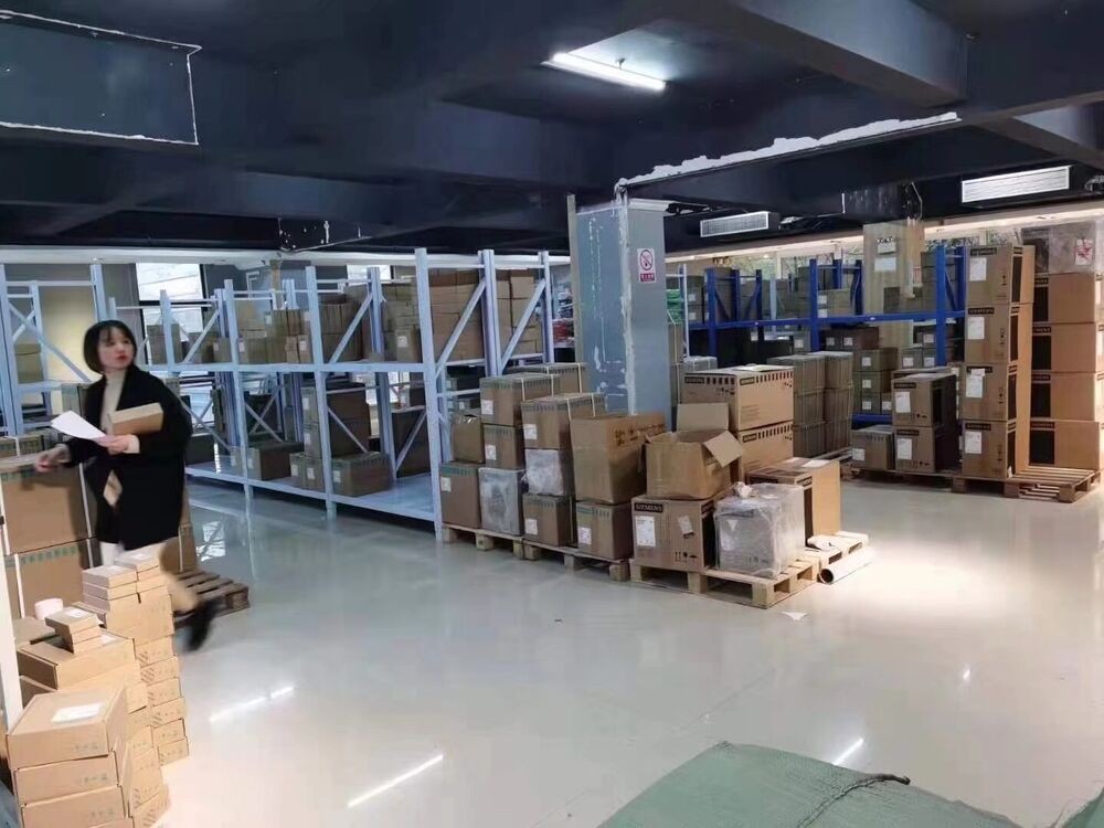 MR-H100BN Mitsubishi PLC Module/CPU/Servo Driver Fast Shipping HTQ0