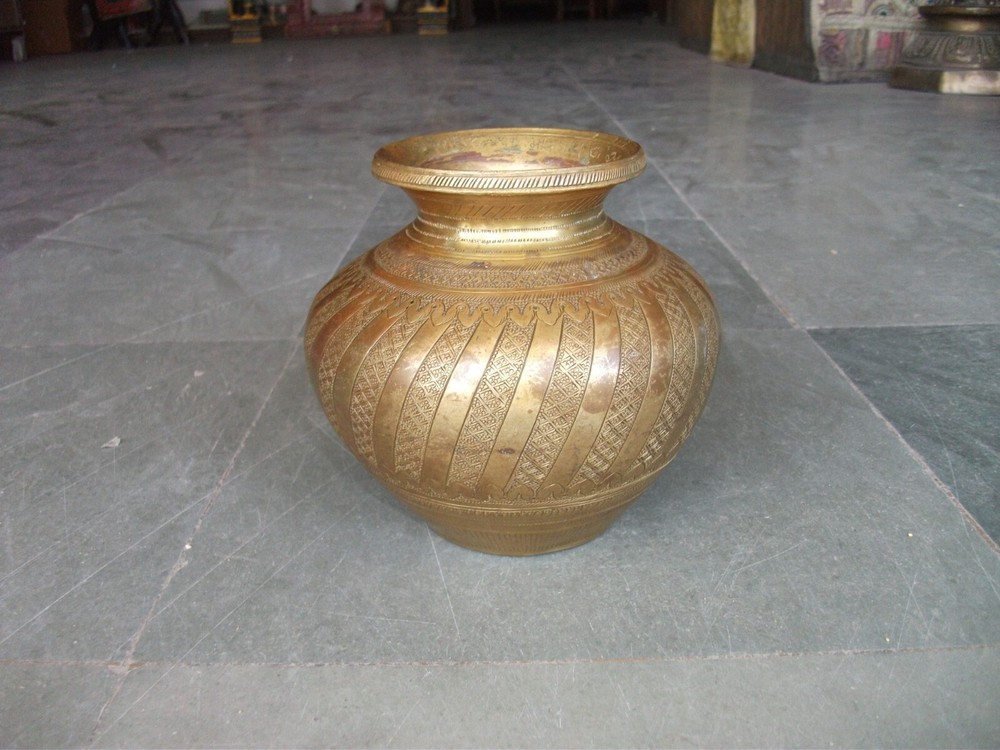 Vintage Brass Lines Engraved Handcrafted Solid Heavy Water Pot/Lotta
