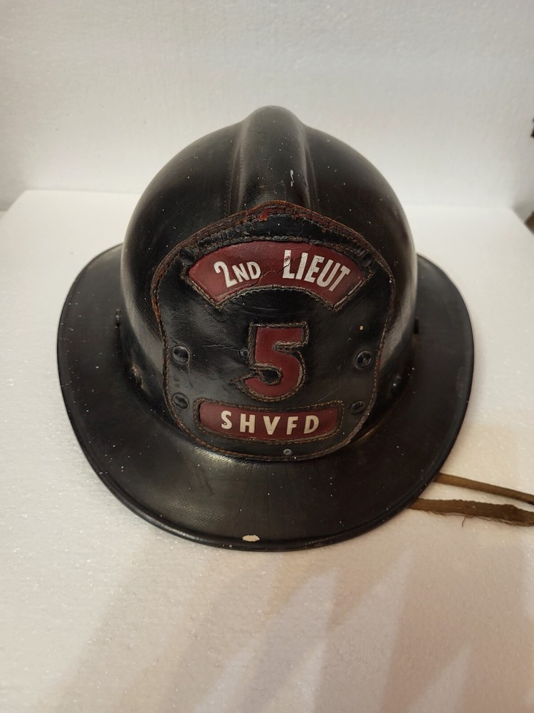 VINTAGE FIREMAN HELMET