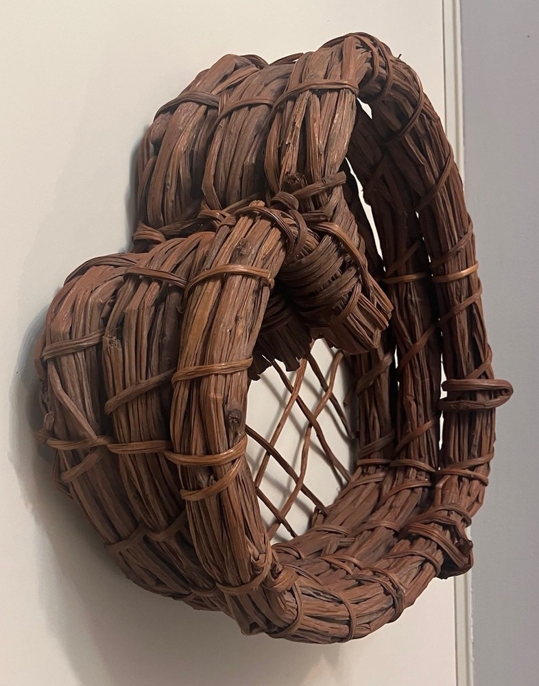 Rustic Heart Grapevine Wall Basket 10” Farmhouse Decor