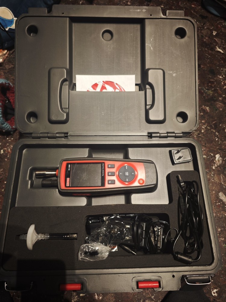 RS PRO RS-9880 Data Logging Air Quality Meter Monitor Sensor Device Text Type