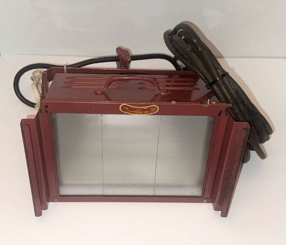 1960’s Mole-Richardson Type 3211 1K Studio Light - RCA Astro Space Provenance