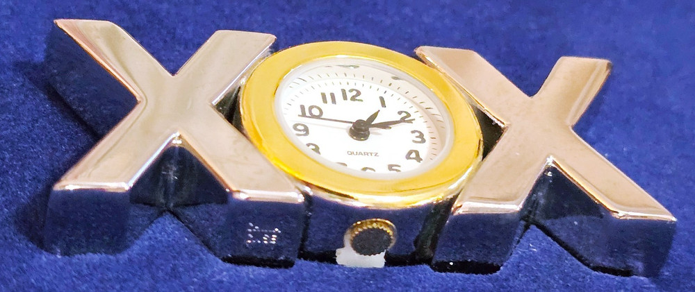 Unique Mini Desk Shelf Clock XOX