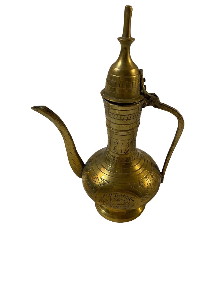 VINTAGE SMALL ETCHED BRASS PITCHER DALLAH TEAPOT