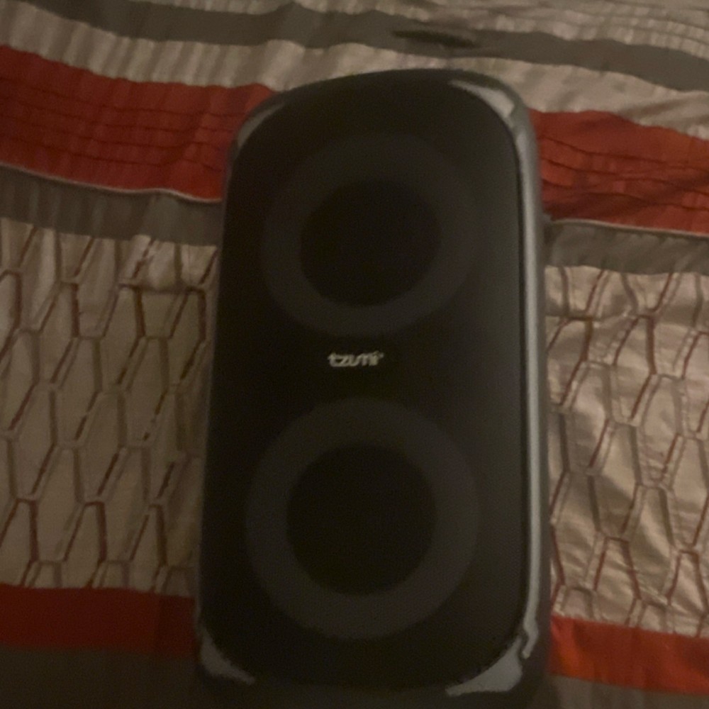 Tzumi Rectangular Black Speaker Portable Model