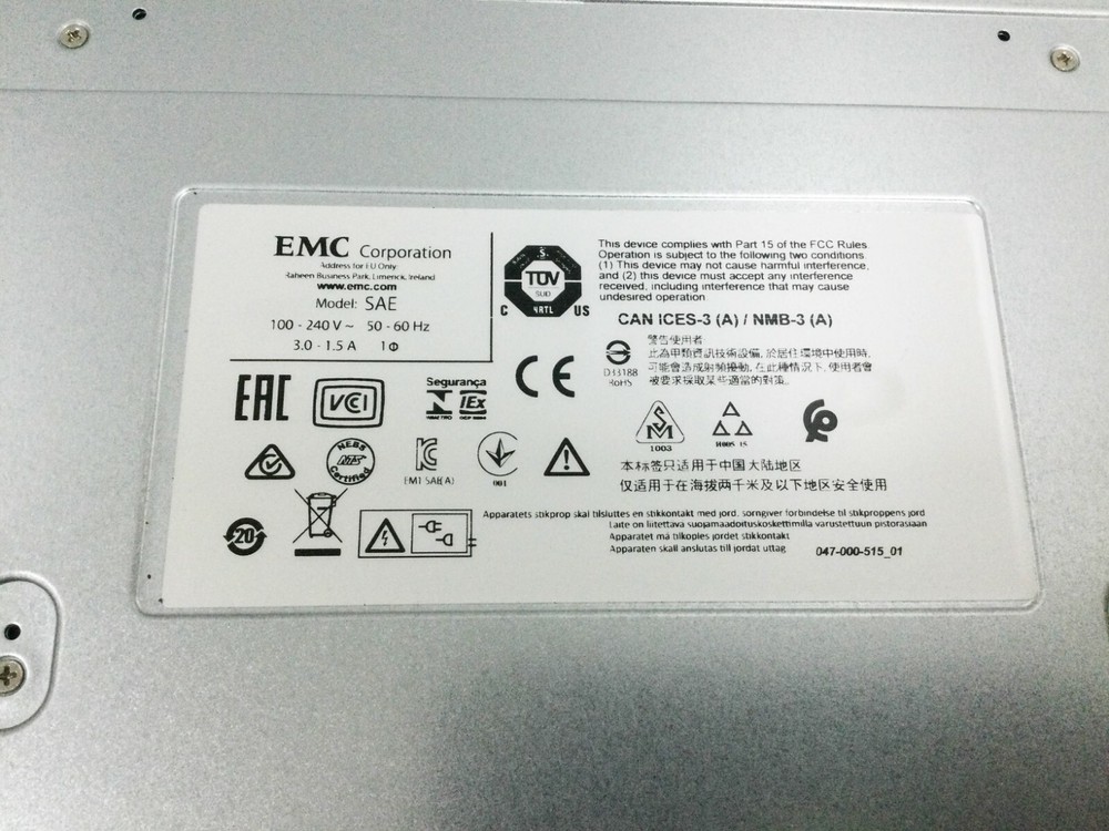 EMC SAE VNXB6GSDAE25F 25 2.5'' Bay SAS Storage Array No HDD