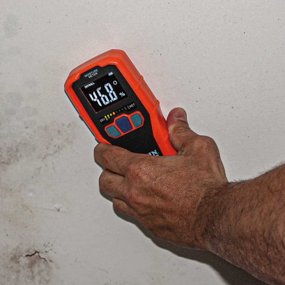 Versatile Pinless Moisture Meter for Water Leak Detection in Building Materials