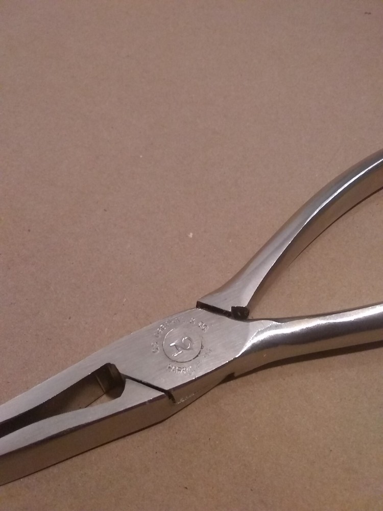 C.S. OSBORNE # 10 Cantle Plier