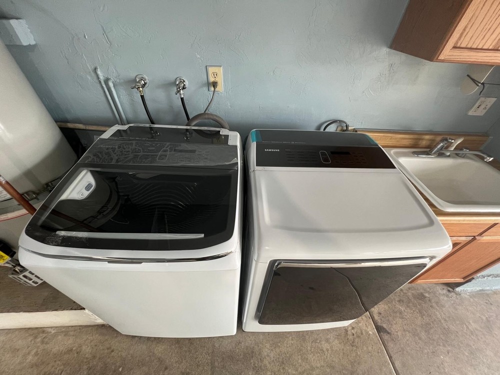 Samsung washer and dryer set (electric)