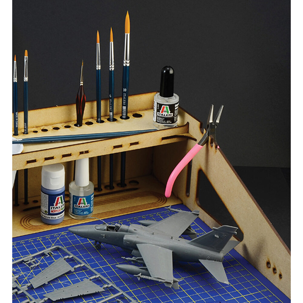Workstation for modeling Italeri (50833)