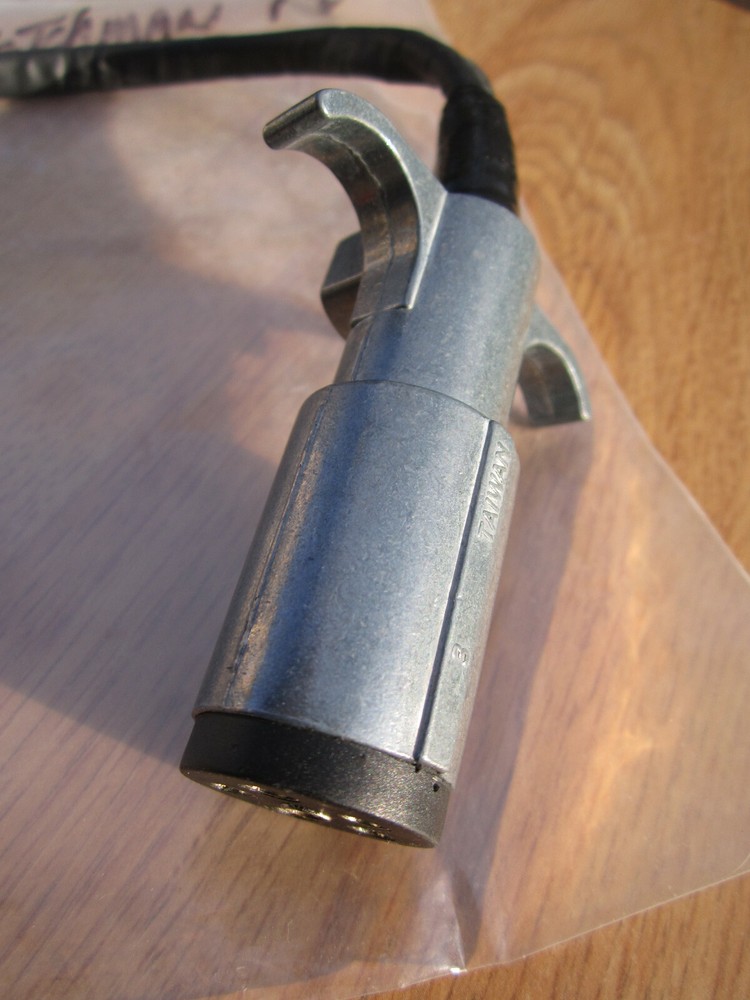 Hopkins Towing Solution 48445 6-Pole Round TRAILER End PLUG Vehicle Connector