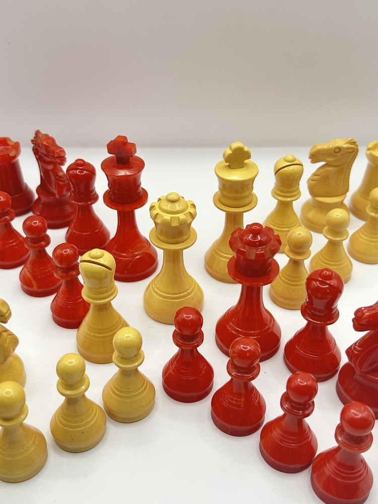 Vintage Bakelite Chess Set Red & Butterscotch 32pc Complete