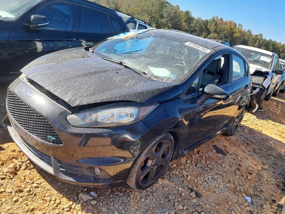 FIESTA 2015 Glove Box 4831314