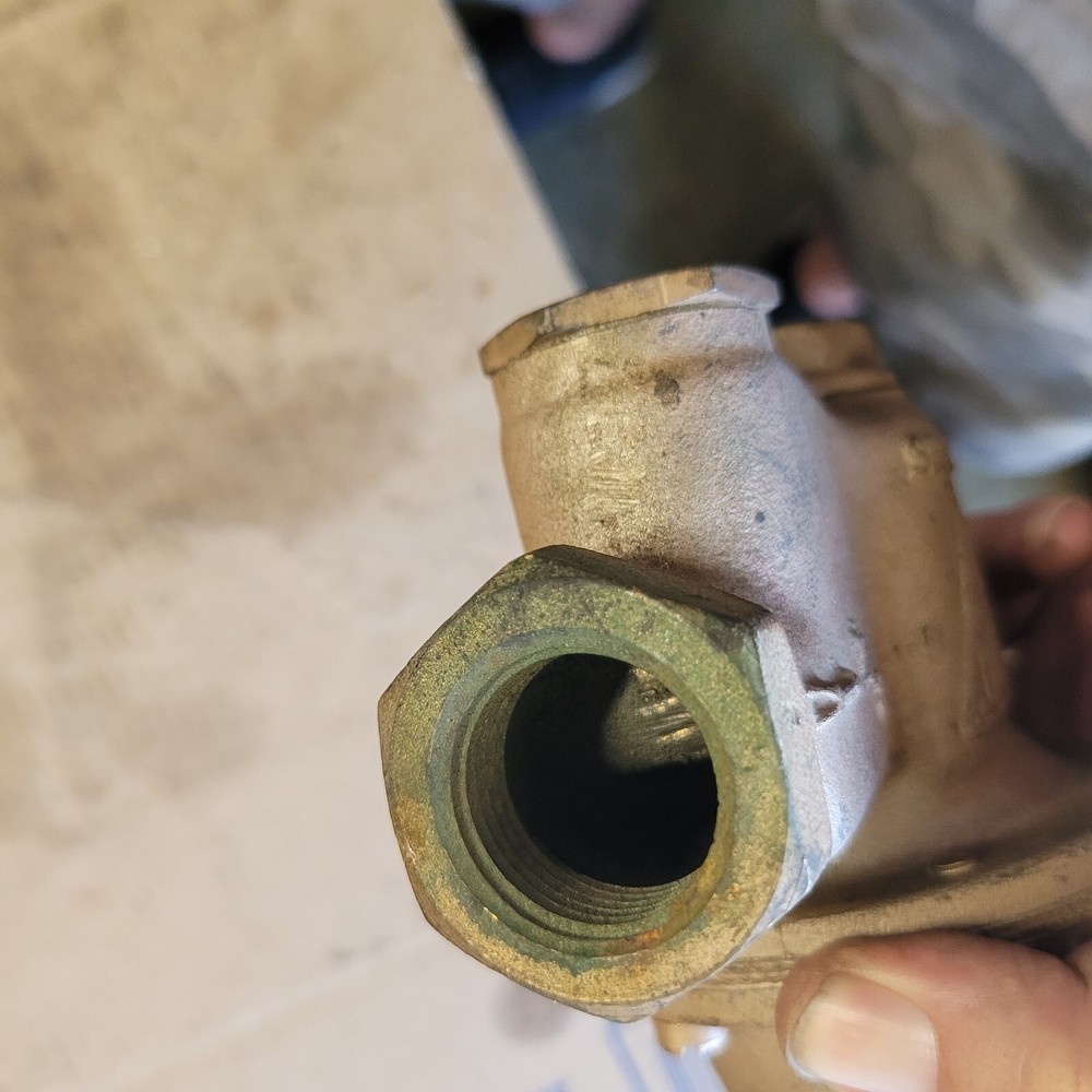 Vintage Watts Regulator Water Reducing Valve & Strainer Model 135