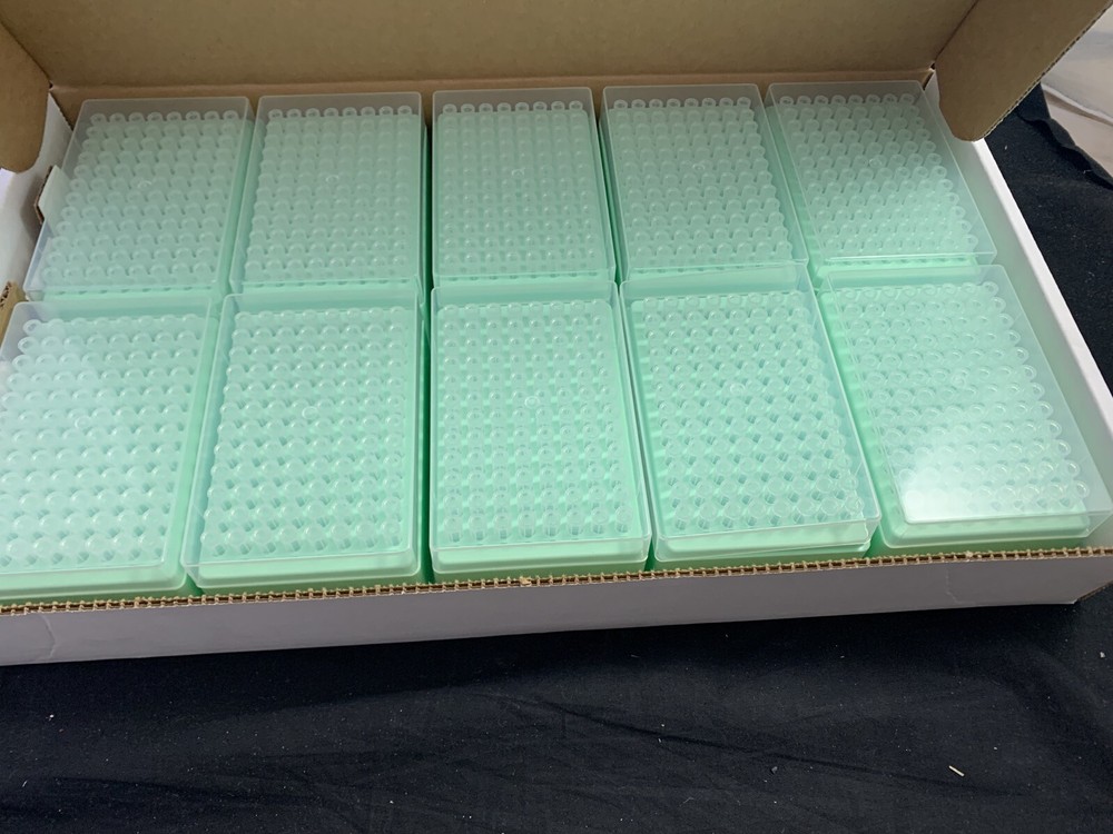 Laboratory Plastic 250uL Clear Pipette Tips 96 Rack Non-Sterile 960/Pack