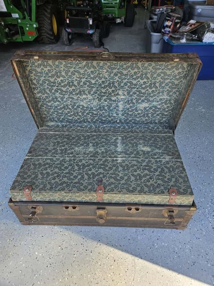 Antique Early 1900’s Steamer Trunk