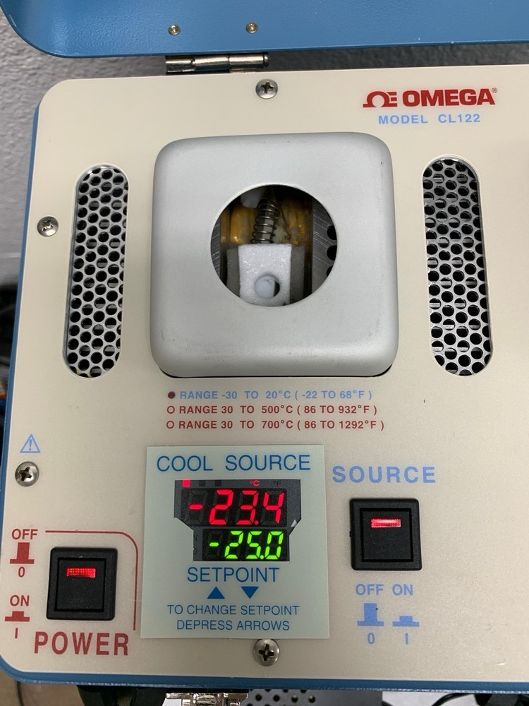 OMEGA CL122 Calibration Cool/Heat Source