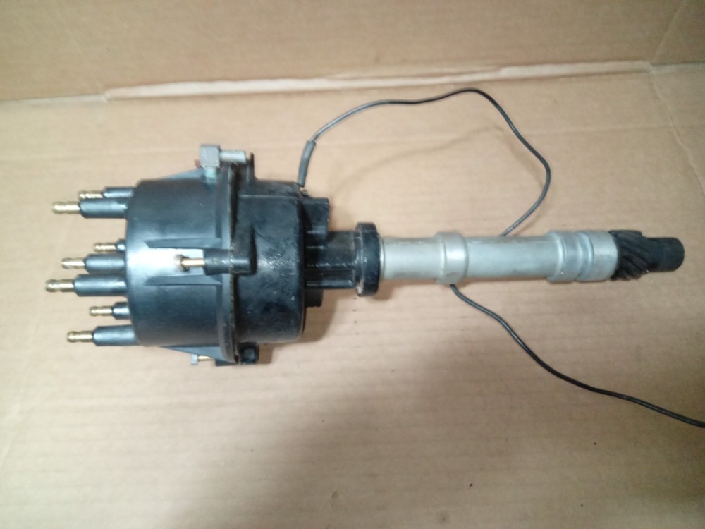 Mercruiser V6 4.3 Distributor Cap And Assembly