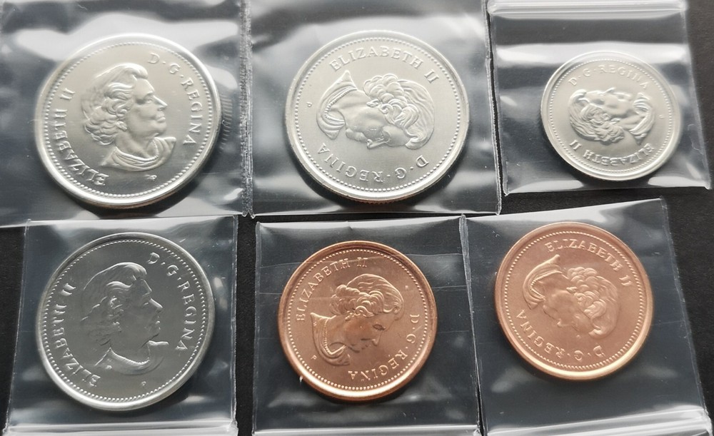 ***CANADA 2004 UNCIRCULATED COINS SET ***